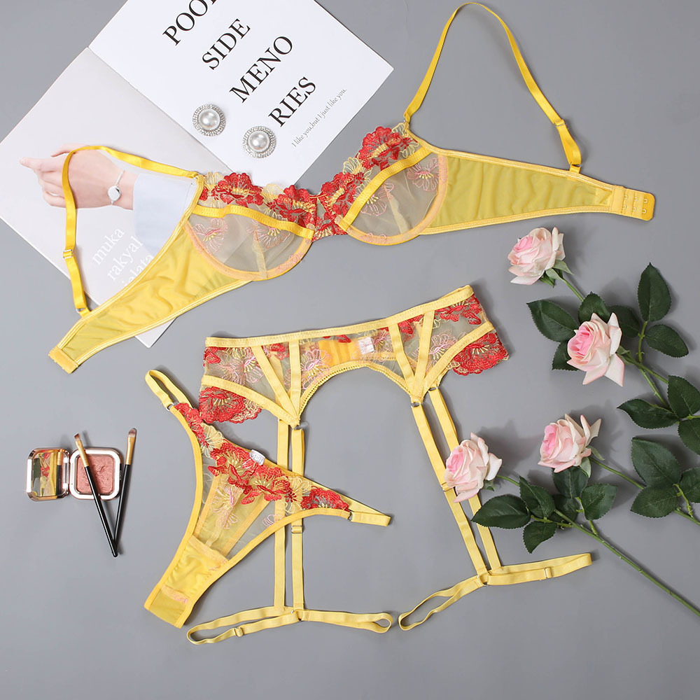 Bold Lace 3-Piece Night Out Set - Bralette, Garter & Thong - Sxyra